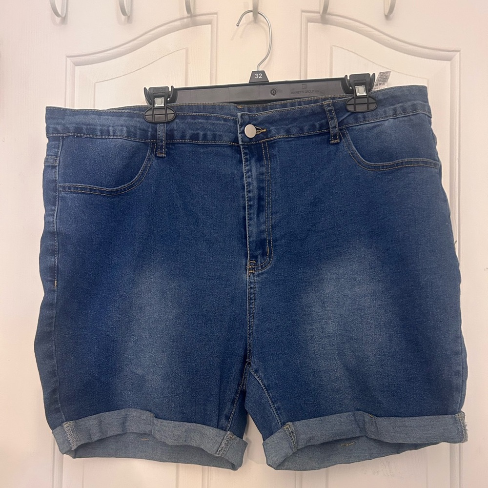 Plus Roll Up Denim Shorts